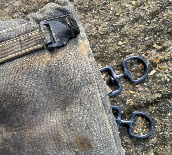 WW2 German 8cm Mortar Base Plate Carry Pack — image 5