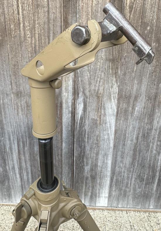 Post War MG42 Dreibein AA Tripod — image 5