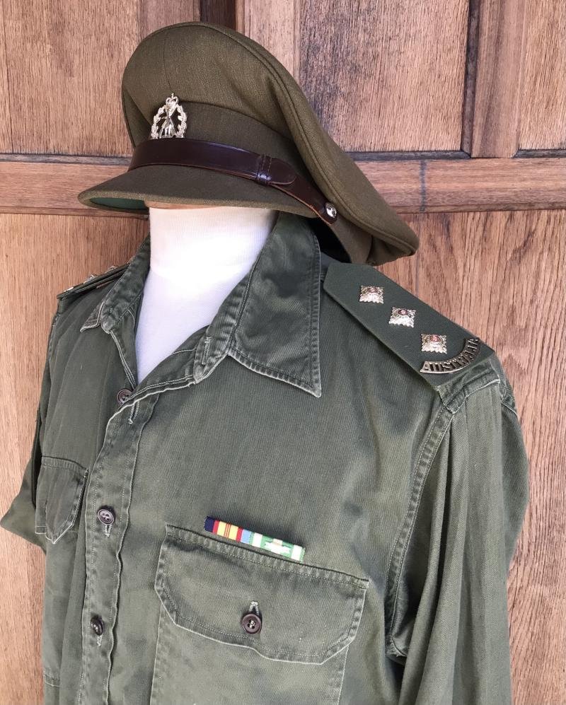 Australia 1960's -80'sArmy Officers Jungle Greens Shirt and Visor cp — image 3