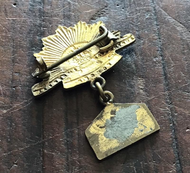 Australia WW2 2/9th Armoured Regt Sweatheart Badge — image 2