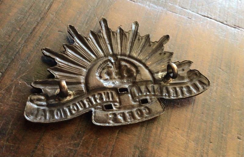 1930-42 Australian Instructional Corps Hat Badge — image 2