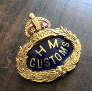 Old Kings Crown Commonwealth Customs Hat Badge