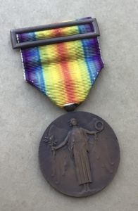 Portugal WW1 Victory medal, Official type 2 ball suspender with …