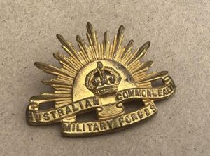 Pre WW1 Officers Rising Sun Hat Badge