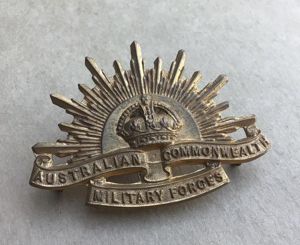 Australia Rising Sun Hat Badge c1904-1912