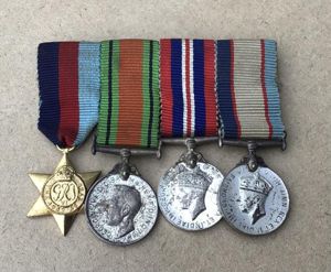 Australia WW2 Miniature Group of Four