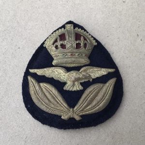 Australia WW2 RAAF Officers Hat Badge