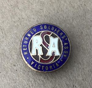 Australia WW1 Returned Soldiers Association Vic Lapel Badge