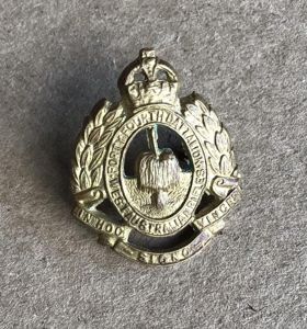 1930-42 44th Infantry Battalion Collar Badge