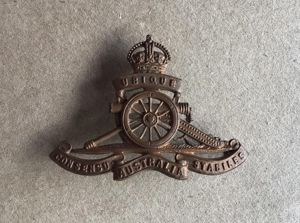 1912-42 Royal Australian Artillery Hat Badge