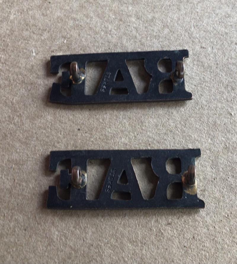 1930-42 Royal Australian Engineers Shoulder Titles — image 2