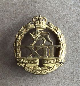 1953-60 12th Infantry Battalion Hat Badge