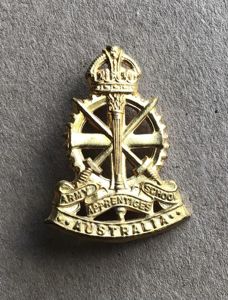 1948-53 Australian Army Apprentice School Hat Badge