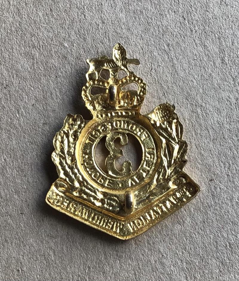 1953-60 3rd Infantry Battalion Hat Badge — image 2