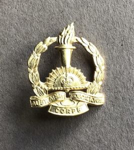 1953-60 Australian Army Education Corps Hat Badge