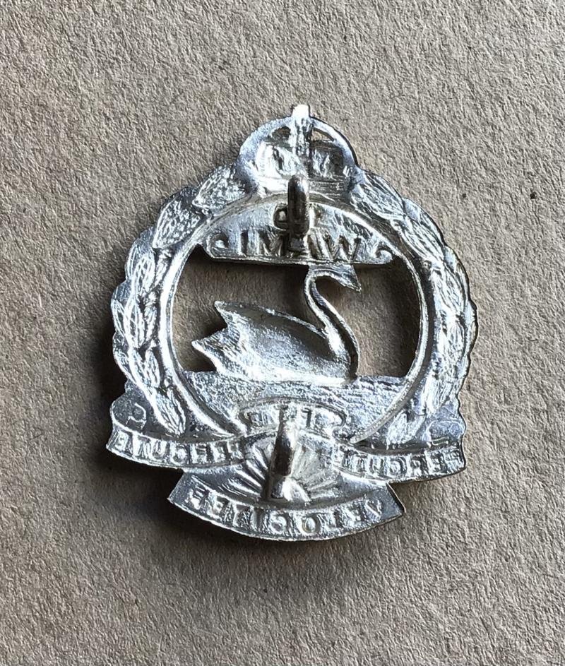 1948-53 10th Western Australian Mounted Infantry Hat Badge — image 2