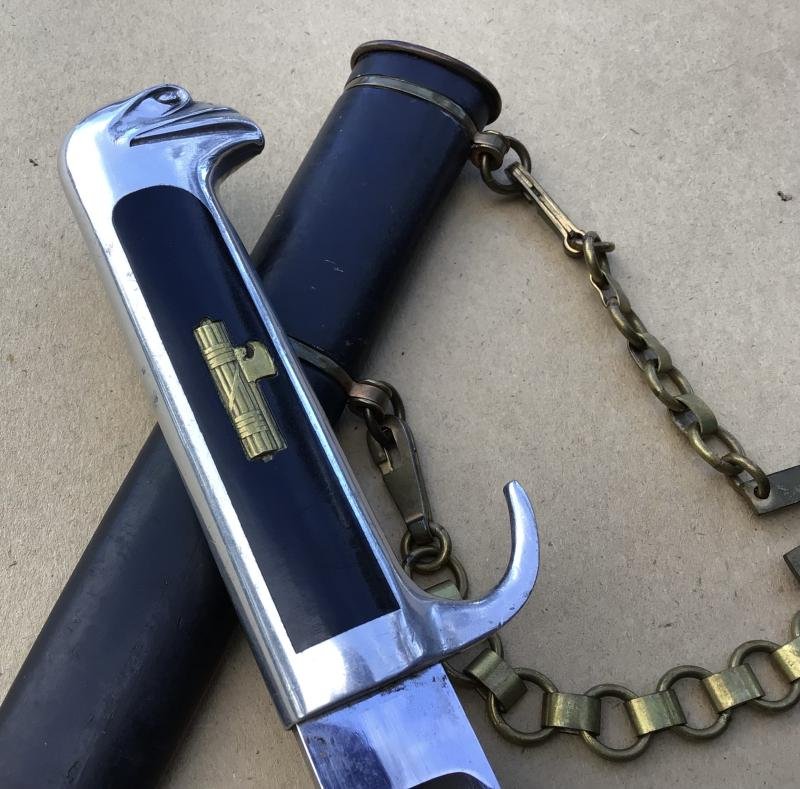 ITALIAN FASCIST MVSN CHAINED OFFICERS DAGGER — image 3