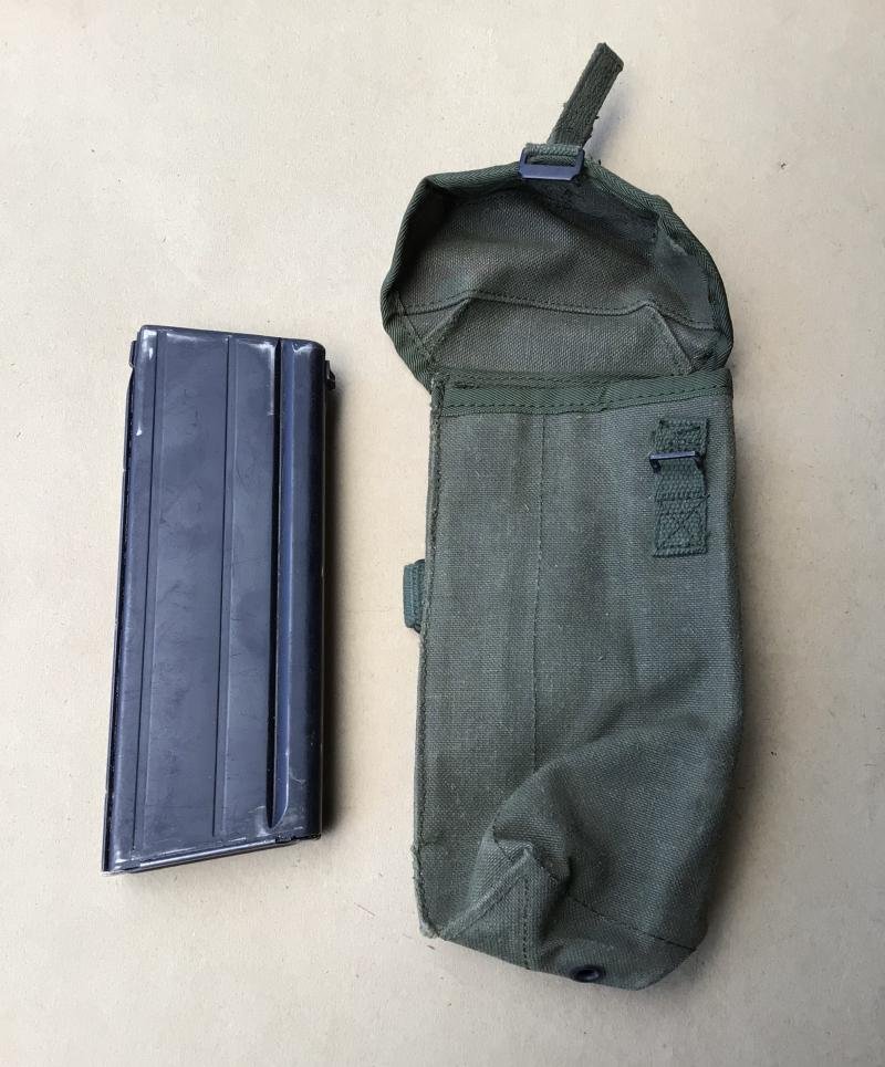 Australia Vietnam War Period Long S.L.R Magazine and Pouch — image 2