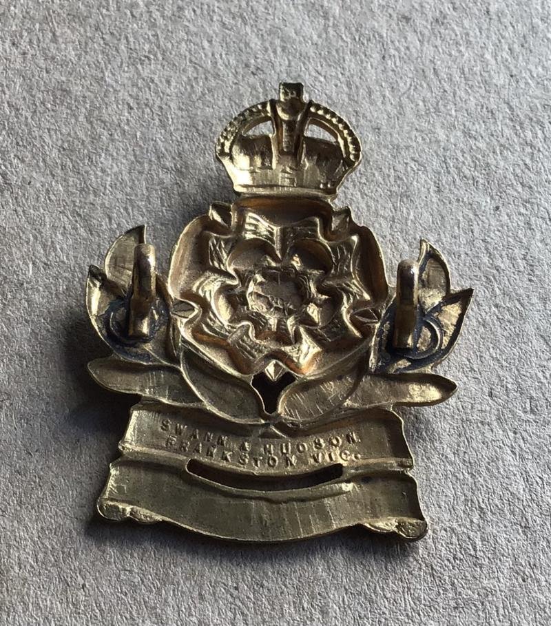 1948-53 Australian Intelligence Coprs Hat Badge — image 2