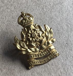 1948-53 Australian Army Intelligence Coprs Hat Badge