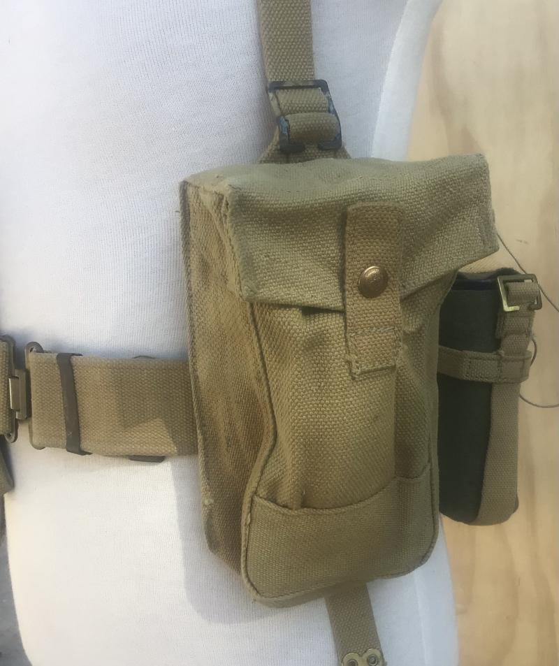 Australian WW2 Pattern 37 Infantry Webbing Equipment — image 2