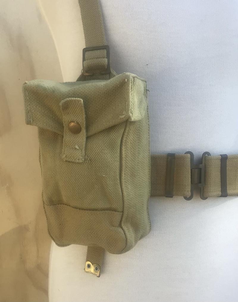 Australian WW2 Pattern 37 Infantry Webbing Equipment — image 3