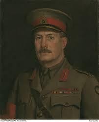 The Personal Luggage Bag of Major General Ewen George Sinclair-MacLagan, CB, CMG, DSO — image 6