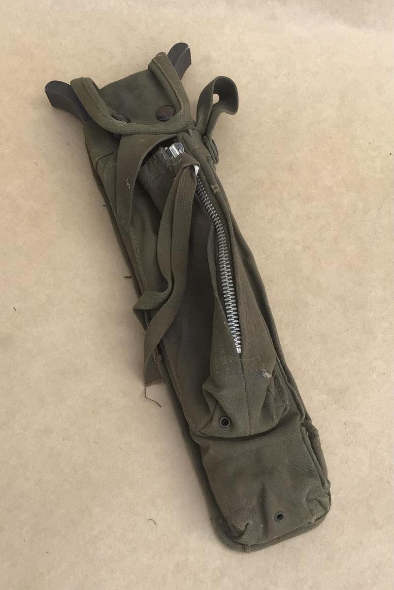 US M16 Bipod and carrier pouch. — image 3