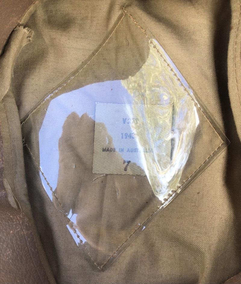 Australia WW2 Army Other Ranks Service Dress Visor Cap. — image 7