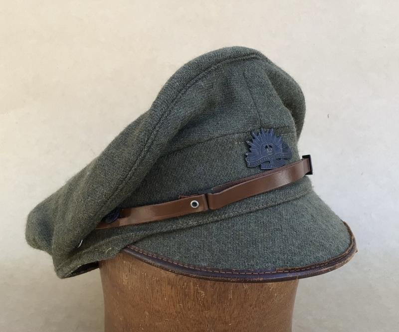Australia WW2 Army Other Ranks Service Dress Visor Cap. — image 8