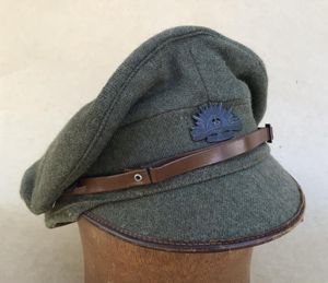 Australia WW2 Army Other Ranks Service Dress Visor Cap.