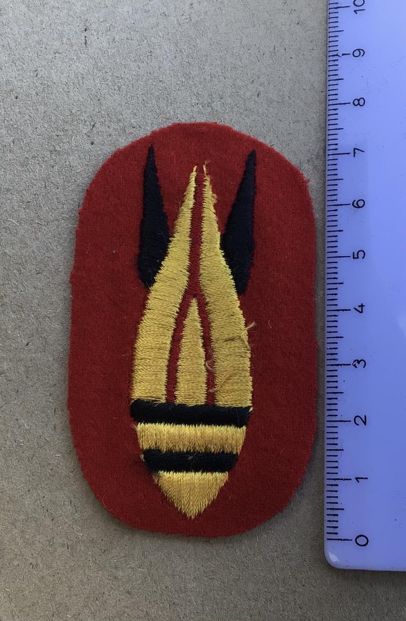 Australia RAE Bomb Disposal Sleeve Badge — image 2