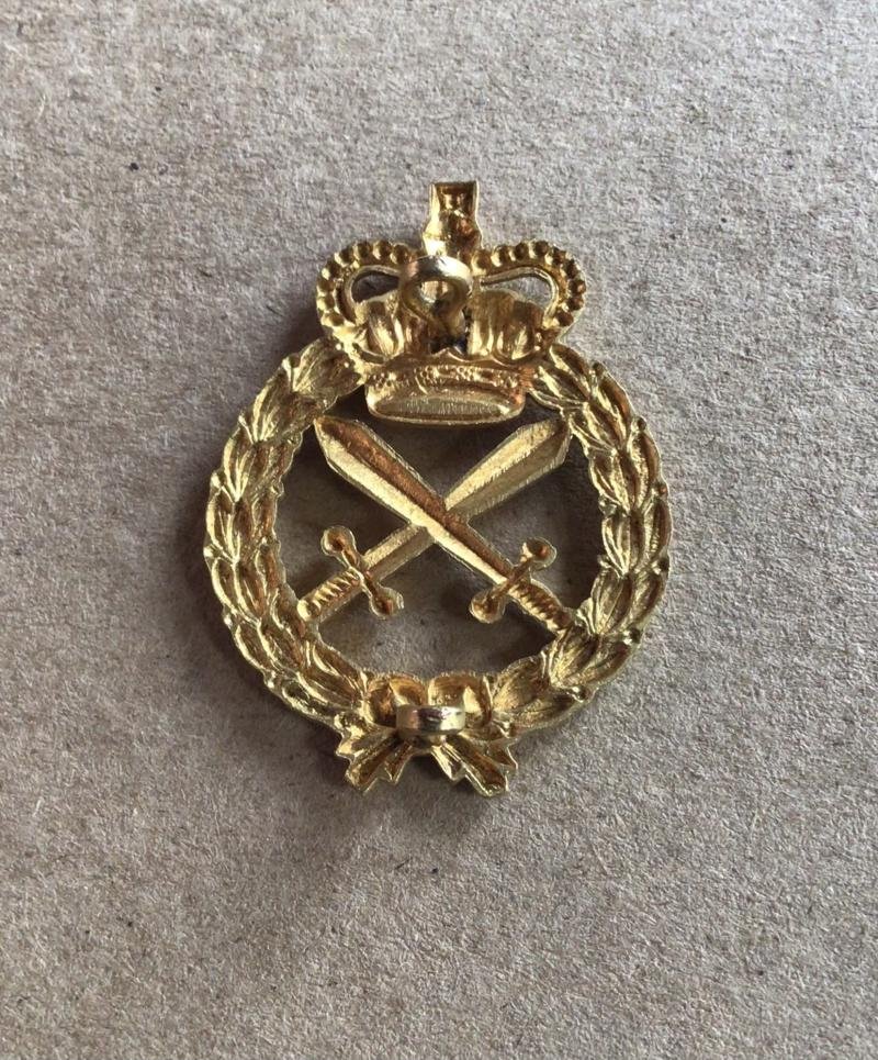 1953-60 Australian Corps of Military Police Hat Badge — image 2