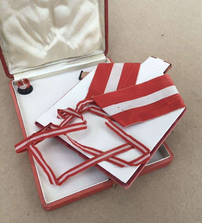 Kingdom of Italy Order of the Crown of Italy - Commanders Neck Badge. — image 7