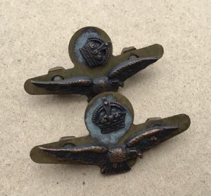 Australia WW2 RAAF Epaulette Eagle Badges