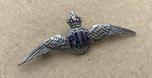 WW2 RAAF Sweetheart Broach