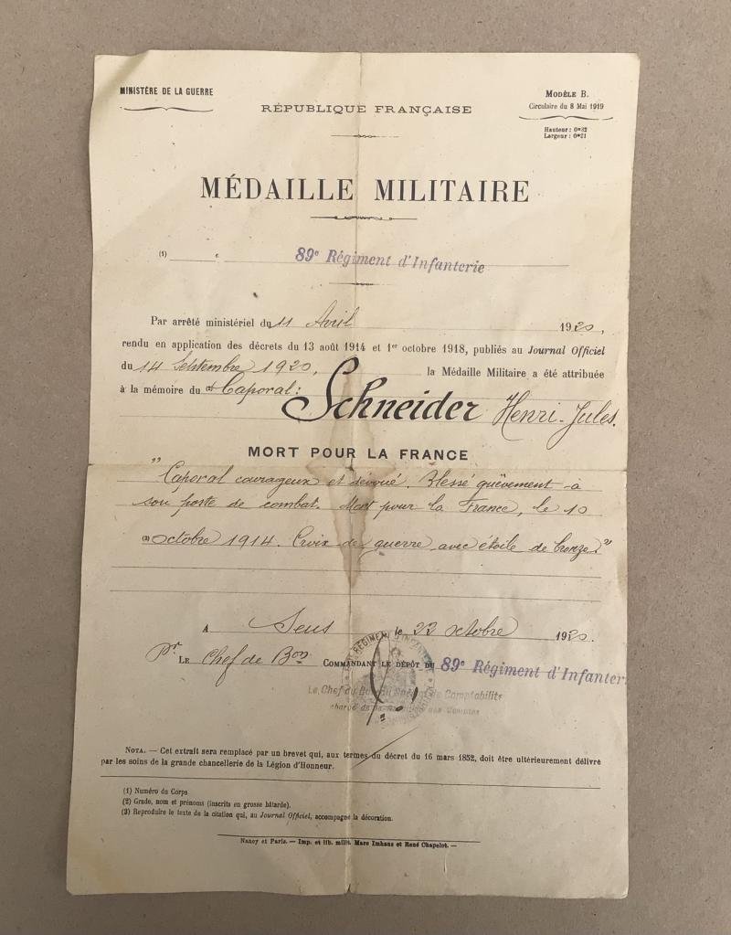 France WW1 A Posthumous Gallantry Medal Pair to a Soldier Who Died For France — image 3