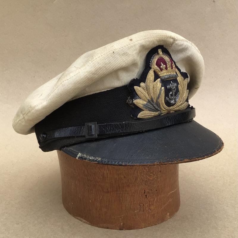 Australia WW2 RAN Officers Service Dress Visor Cap. — image 3