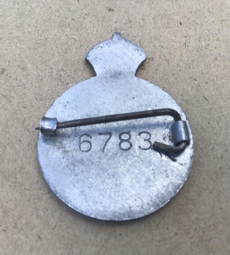 Australia WW2 Women's Land Army Hat Badge — image 2