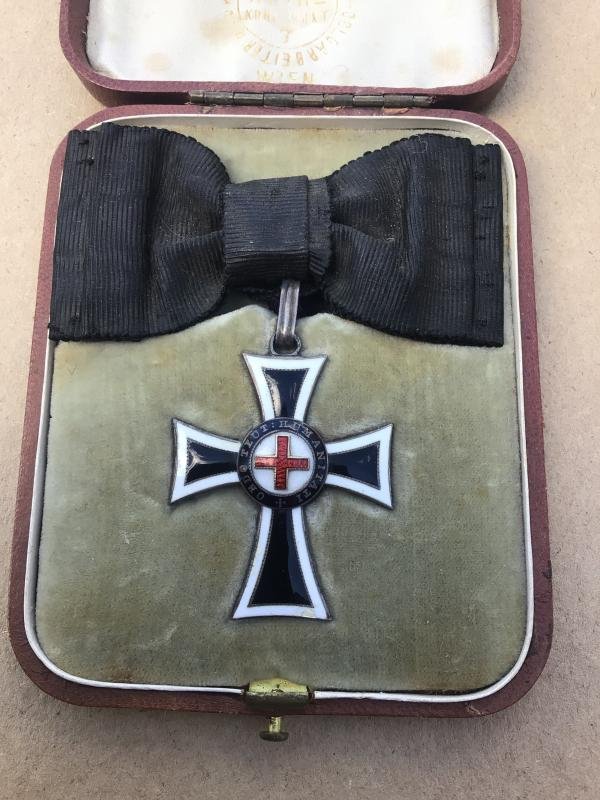 The Austria : Imperial Marian Knight Cross (Order Of The German Knights) — image 3