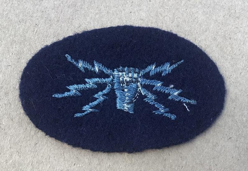 WW2 Australian RAAF Wireless Operator Sleeve Badge — image 2