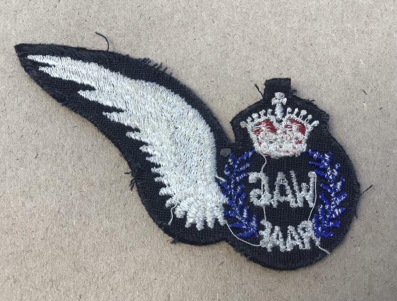 WW2 Canadian Made RAAF Wireless Air Gunner Half Wing Brevet — image 2