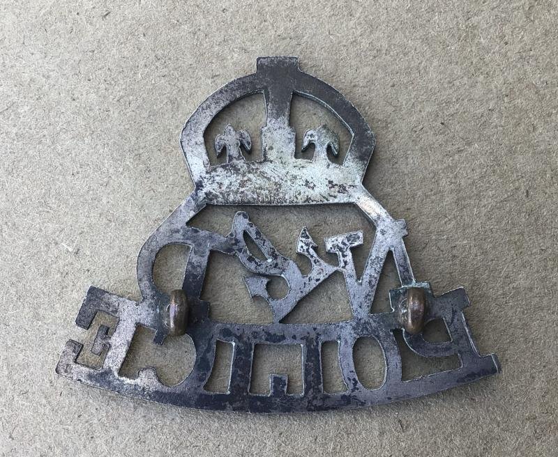 WW2 Australian Naval Dockyard Police Hat Badge — image 2