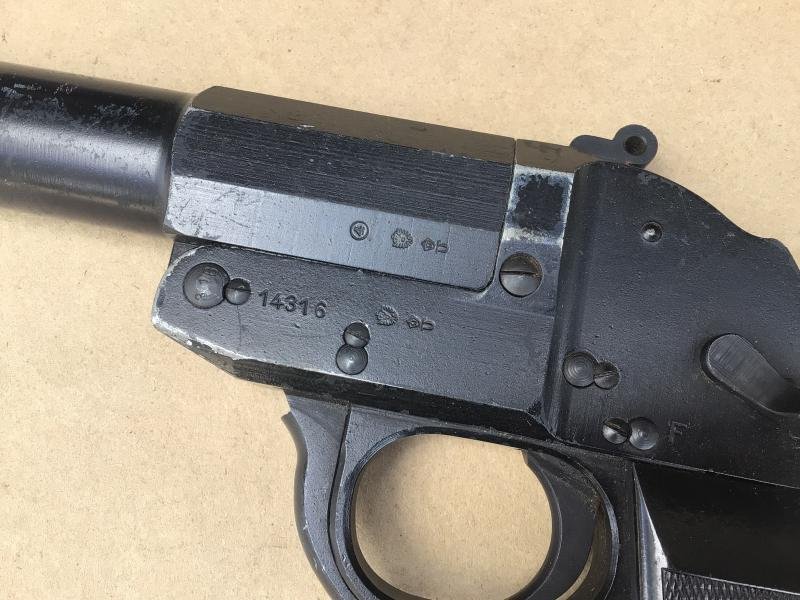 Germany Post WW2 DDR Model LP1 '1001' Flare Pistol — image 4