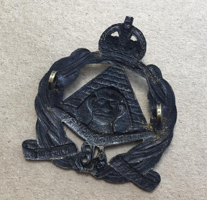 1930-42 48th Infantry Battalion Hat Badge — image 2