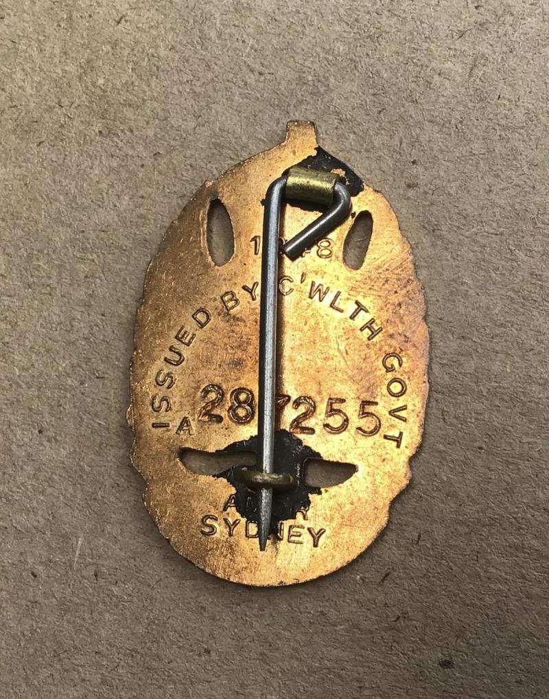 Australia WW2 General Service Badge — image 2