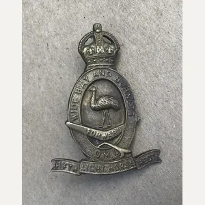 1930-42 5th Light Horse Regt Hat Badge