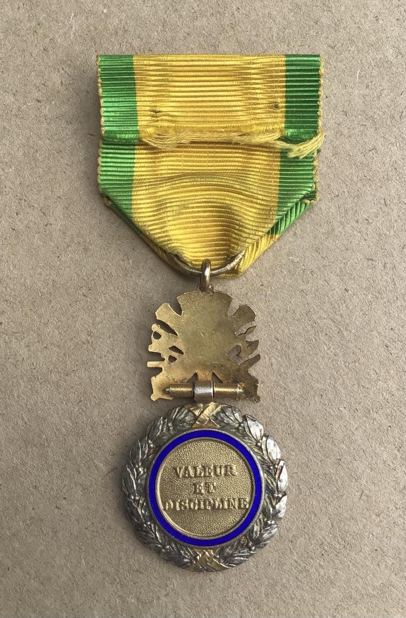 France WW1 -WW2 Médaille Militaire — image 2