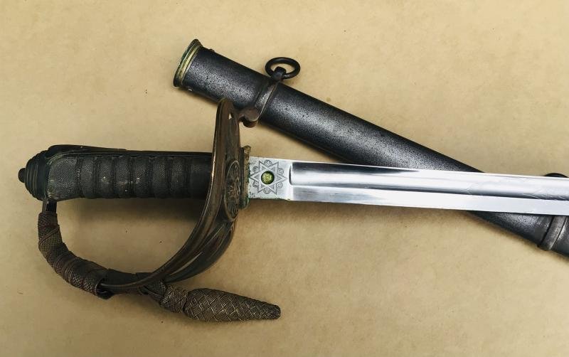 British 1845 Pattern 'Gothic Hilt' Infantry Officers Sword. — image 4