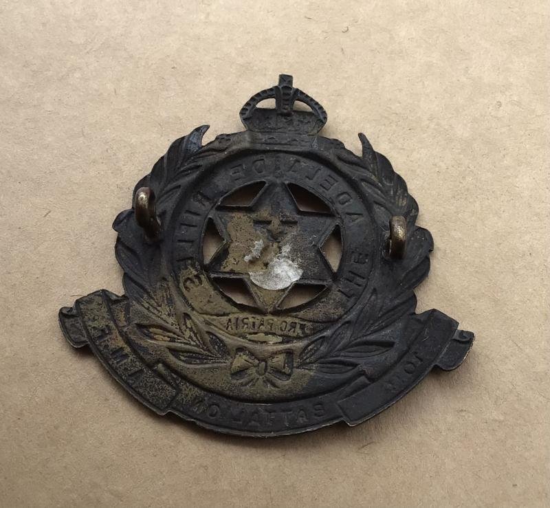 1930-42 10th Infantry Battalion Hat Badge — image 2